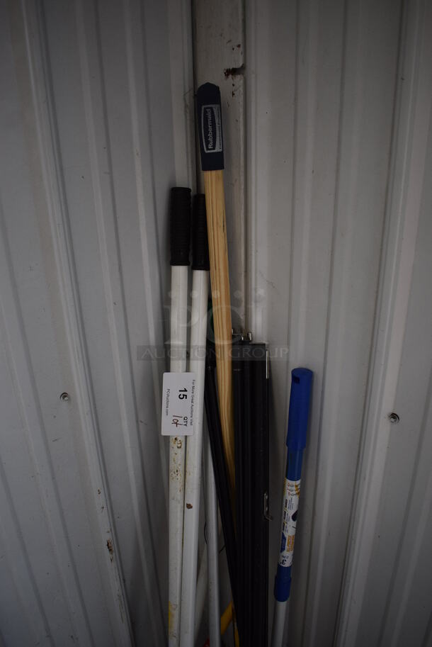 ALL ONE MONEY! Lot of Various Items Including Toilet Brush, Broom and Handles. - Image 2 of 5