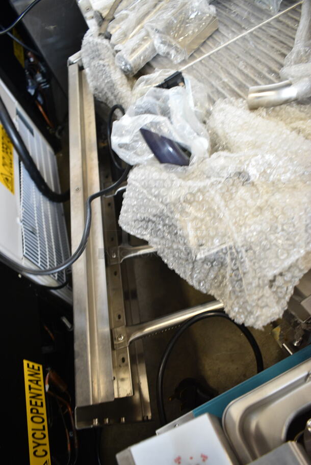 BRAND NEW SCRATCH AND DENT! Backyard Pro 554LPG30 30" Stainless Steel Liquid Propane Outdoor Grill - Image 3 of 7