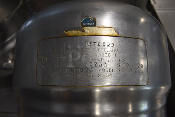 Cleveland 36GMK66200 Stainless Steel Commercial Natural Gas Powered Tilting Kettle Station w/ 2 Cleveland KDT6T 6 Gallon Tilting Skillets. 36x38x64 - Image 8 of 11