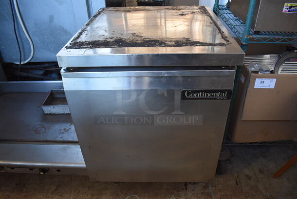 Continental SWF27 Stainless Steel Commercial Single Door Undercounter Freezer on Commercial Casters. 115 Volts, 1 Phase. 27.5x30x35. Tested and Working! - Image 2 of 7