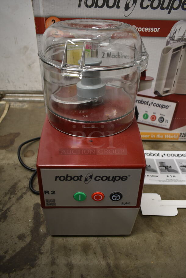 BRAND NEW SCRATCH AND DENT! Robot Coupe R2B Stainless Steel Commercial Countertop Food Processor w/ Lid and S Blade. 120 Volts, 1 Phase. Tested and Working! - Image 1 of 9