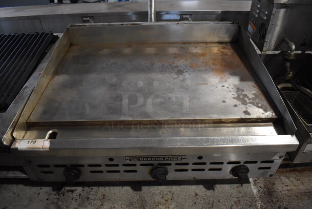 Bakers Pride XMG-36 Stainless Steel Commercial Countertop Natural Gas Powered Flat Top Griddle. 36x31x18