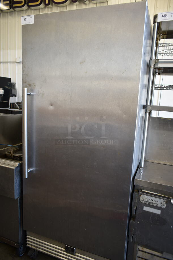 Kelvinator KFS220RHY2 Stainless Steel Commercial Single Door Reach In Freezer on Commercial Casters. 115 Volts, 1 Phase. Tested and Powers On But Does Not Get Cold - Image 3 of 6