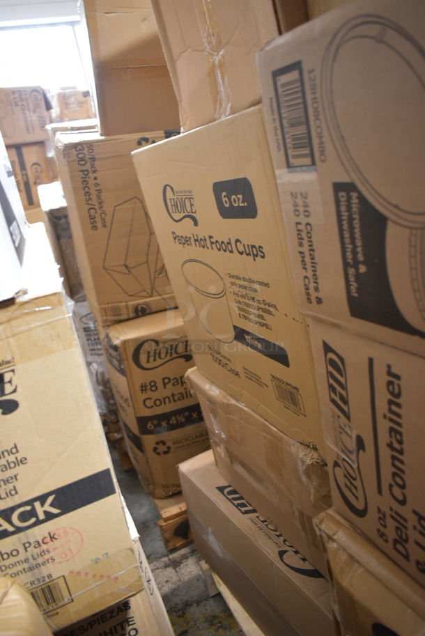 PALLET LOT of 22 BRAND NEW Boxes Including 2 Box 433NACHOS Carnival King Small Clear 2 Compartment Plastic Nacho Tray - 500/Case, 2 Box 176CMT7RHBL Choice 10 1/2" x 15 1/2" Right Handed Heavy-Duty Melamine NSF Blue 7 Compartment Tray - 12/Pack, 3 Box 128HD8COMBO ChoiceHD 8 oz. Microwavable Translucent Plastic Deli Container and Lid Combo Pack - 240/Case, 760SOUP6WB Choice 6 oz. White Double Poly-Coated Paper Food Cup - 1000/Case, 2 Box 500TO963 Choice 9" x 6" x 3" Microwaveable 2-Compartment Black / Clear Plastic Hinged Container - 100/Case, 3 Box 127P150C Choice 1.5 oz. Clear Plastic Souffle Cup / Portion Cup - 2500/Case, 500TW5 Choice 5 oz. Translucent Thin Wall Plastic Cold Cup - 2500/Case, 2 Box 5001BNAP EcoChoice 1-Ply Natural Kraft Beverage / Cocktail Napkin - 4000/Case. 22 Times Your Bid! - Image 6 of 12