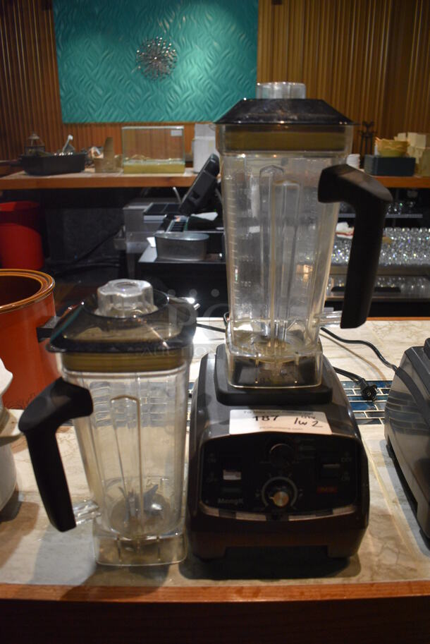 MengK HS-200D Metal Commercial Countertop Blender w/ 2 Pitcher. 110-120 Volts, 1 Phase. 8x9x20. Item Was in Working Condition on Last Day of Business. (bar)