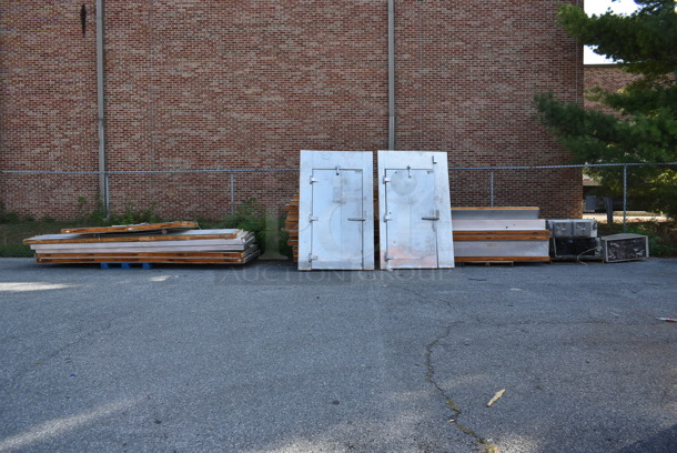 2 Kolpak Walk In Boxes That Make One Combo Box; 8'x12'x8' Freezer and 8'x12'x8' Cooler. Comes w/ Bohn ADT090ASWJ 115 Volt, 1 Phase Evaporator and 2 208/240 Volt Compressors. Does Not Have Floor. Information Provided By The Consignor But Not Verified By PCI Auctions. 2 Times Your Bid! 
 - Image 1 of 11