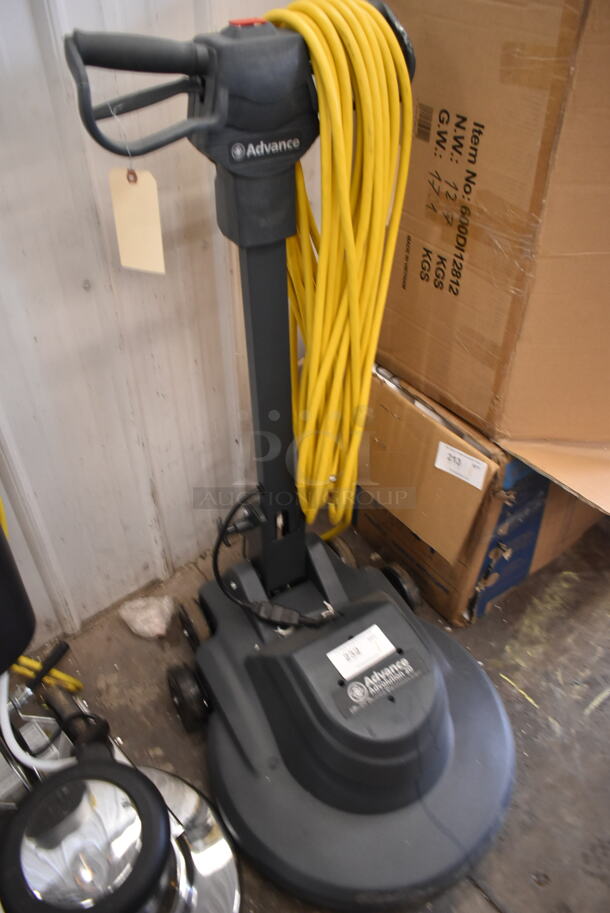 BRAND NEW SCRATCH AND DENT! Advance Advolution 20 01510A 20" Corded Electric Floor Burnisher - 1,500 RPM. Tested and Working! - Image 3 of 7
