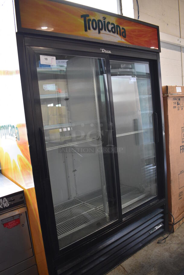 2016 True Model GDM-45-HC-LD Metal Commercial 2 Door Reach In Cooler Merchandiser w/ Poly Coated Racks. 115 Volts, 1 Phase. 51x30x79. Tested and Working! - Image 5 of 5