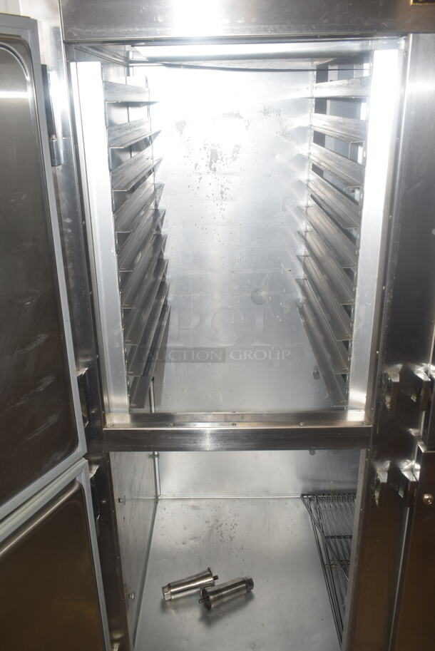 Traulsen AHT232NUT-ERS Stainless Steel Commercial 4 Half Size Reach In Cooler. 115 Volts, 1 Phase. Tested and Working! - Image 3 of 5
