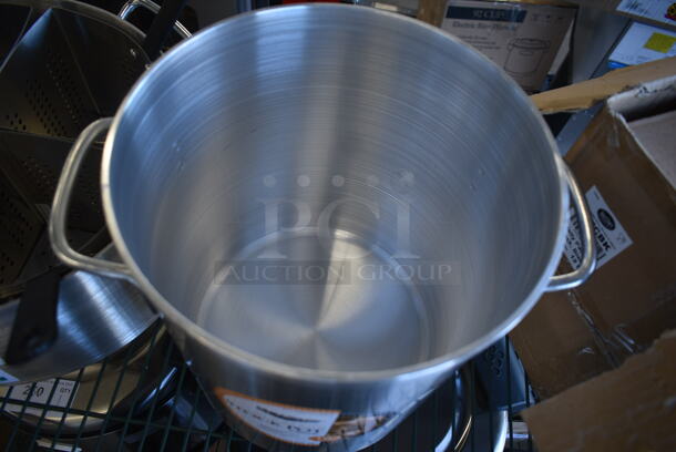 2 BRAND NEW Items; Choice 5-Piece Vegetable and Pasta Cooker Set with 20 Qt. Aluminum Pot w/ 5 Qt. Stainless Steel Insets and Vollrath 16 Quart Stock Pot. 2 Times Your Bid! - Image 6 of 6