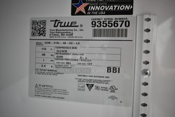 2018 True GDM-41SL-48-HC-LD Metal Commercial 2 Door Reach In Cooler Merchandiser w/ Poly Coated Racks. 115 Volts, 1 Phase. Tested and Working! - Image 5 of 5