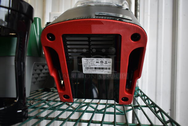 BRAND NEW SCRATCH AND DENT! 2023 Blendtec CQB2 Stealth 895 Metal Commercial Countertop Nitro Blender w/ Poly Dome Hinge Cover Sound Enclosure and Jarless Blending. 120 Volts, 1 Phase. Tested and Working! - Image 8 of 9