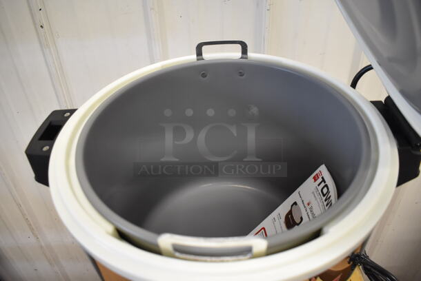 BRAND NEW IN BOX! 2022 Town 56919 Stainless Steel Commercial Countertop 92 Cup Commercial Rice Warmer. 120 Volts, 1 Phase. 18x15x16. Tested and Working! - Image 5 of 8