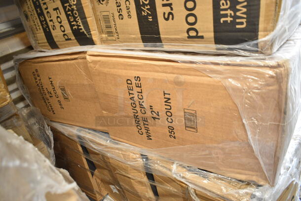 PALLET LOT of 30 BRAND NEW Boxes Including 2 Box 500LFLAT Choice Clear Plastic Flat Lid with Straw Slot - 32 oz. - 500/Case, 2 Box 795PTOKFT3 Choice Kraft Microwavable Folded Paper #3 Take-Out Container 7 3/4" x 5 1/2" x 2 1/2" - 200/Case, Clear Hinged Lid Containers, 2 Choice Black 1.5 oz Portion Cups, 500CC10 Choice 10 oz. Clear PET Plastic Cold Cup - 1000/Case, 2 Box Corrugated White Circles 12", Dinex DX3353IL03 DuraTherm Onyx Insulated 9 oz. Soup Bowl Lid - 48/Case, 2 Box 128HD8COMBO  ChoiceHD 8 oz. Microwavable Translucent Plastic Deli Container and Lid Combo Pack - 240/Case, 2 Box 394365M Medium Noble Gloves, Lavex Black 3946101M Gloves, 2 Box 500CC12 Choice Clear PET Customizable Plastic Cold Cup - 12 oz. - 1000/Case. 30 Times Your Bid! - Image 5 of 12