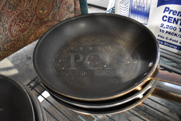 4 Metal Skillets. 22x12x2. 4 Times Your Bid! - Image 3 of 3