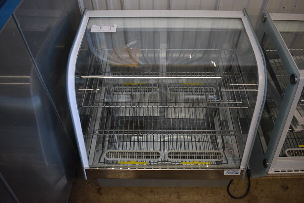 BRAND NEW SCRATCH AND DENT! Avantco 360BCDI28W Metal Commercial Countertop Refrigerated Display Case Merchandiser. 115 Volts, 1 Phase. 28x23x27. Tested and Working! - Image 4 of 8