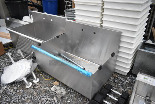 BRAND NEW SCRATCH AND DENT! Stainless Steel Single Bay Sink.  - Image 3 of 5