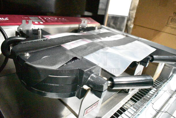 BRAND NEW SCRATCH AND DENT! 2023 Estella 348WBMX2A Double Belgian Waffle Maker. 120 Volts, 1 Phase. Tested and Working! - Image 5 of 6