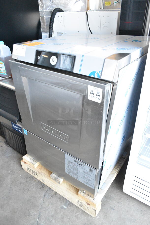 BRAND NEW SCRATCH AND DENT! 2024 Hobart LXNH Stainless Steel Commercial Undercounter Dishwasher. 115 Volts, 1 Phase.  - Image 4 of 5