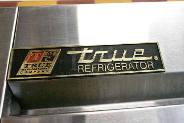 True T-23G Stainless Steel Commercial Single Door Reach In Cooler Merchandiser on Commercial Casters. 115 Volts, 1 Phase. Tested and Working! - Image 2 of 6