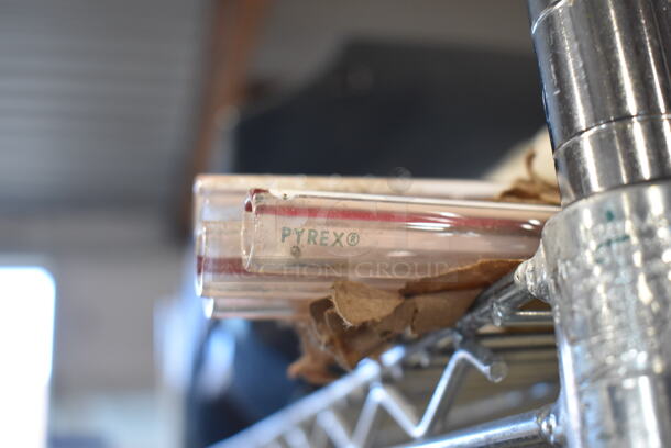 ALL ONE MONEY! Tier Lot of Various Items Including Poly Paper Towel Dispenser and Poly Pitchers - Image 4 of 7