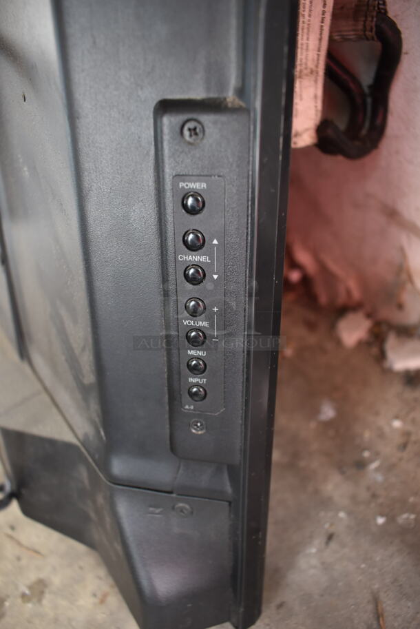 Toshiba 43L310U 43" Television. Buyer Must Pick Up - We Will Not Ship This Item. Tested and Working! - Image 7 of 7