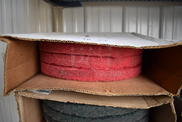 ALL ONE MONEY! Lot of 7 Round Floor Cleaning Pads! Includes 13x13x1 - Image 4 of 4
