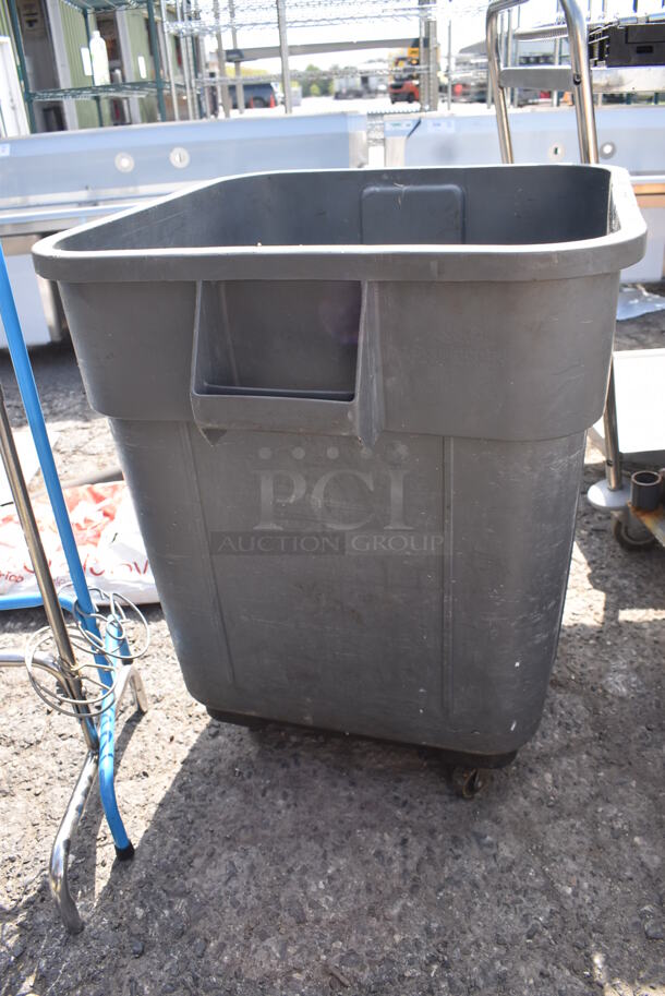 Gray Poly Trash Can on Commercial Casters. - Image 2 of 5