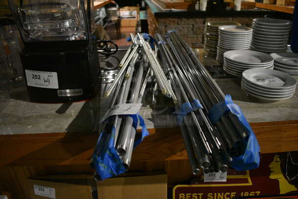 ALL ONE MONEY! Lot of Various Metal Rods. (bar) - Image 4 of 4