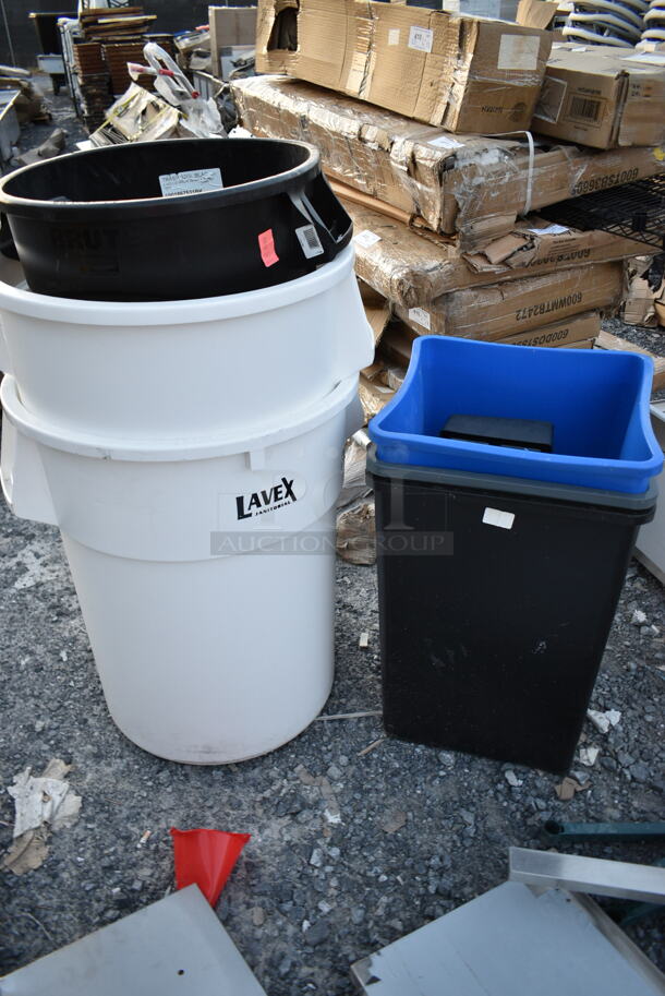 7 BRAND NEW SCRATCH AND DENT! Various Items; Silverware Organizer and 6 Trash Cans Including 475SQ35BLREC, 6901867531BK, 475TCRND55WH. 7 Times Your Bid! - Image 1 of 9