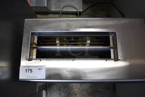 Roundup VCT-1000 Stainless Steel Commercial Countertop Vertical Contact Toaster. 120 Volts, 1 Phase. Tested and Working! - Image 2 of 4
