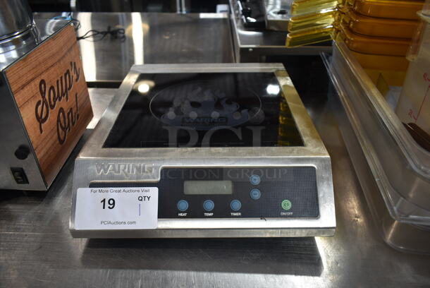 Waring WIH400 Stainless Steel Commercial Countertop Electric Powered Single Burner Induction Range. 120 Volts, 1 Phase. 