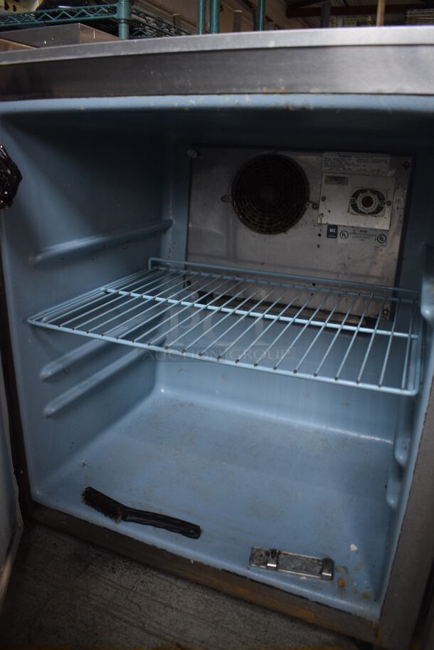 Delfield Model 406CA-DHL-DD1 Stainless Steel Commercial Single Door Undercounter Cooler on Commercial Casters. 115 Volts, 1 Phase. 27x28x32. Tested and Working! - Image 3 of 4