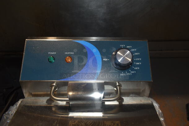 BRAND NEW SCRATCH AND DENT! 2023 Hoocoo FRY-10L Stainless Steel Commercial Countertop Electric Powered Fryer w/ Metal Basket and Lid. 120 Volts, 1 Phase. - Image 3 of 7