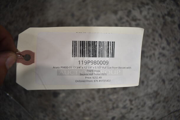 2 BRAND NEW SCRATCH AND DENT! Items; 119P980009 Anets P9800-09 13 3/4" x 12 1/4" x 5 1/2" Full Size Fryer Basket with Front Hook and 119P980079 Anets P9800-79 12" x 12" x 9" Stainless Steel Bulk Pasta Basket. 2 Times Your Bid! - Image 4 of 6