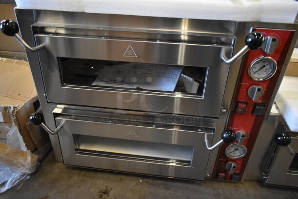 BRAND NEW SCRATCH AND DENT! 2023 Avantco 177DPO18DD Stainless Steel Commercial Countertop Double Deck Pizza/Bakery Oven with Two Independent Chambers. Comes w/ Cooking Stones. 240 Volts, 1 Phase.  - Image 4 of 7