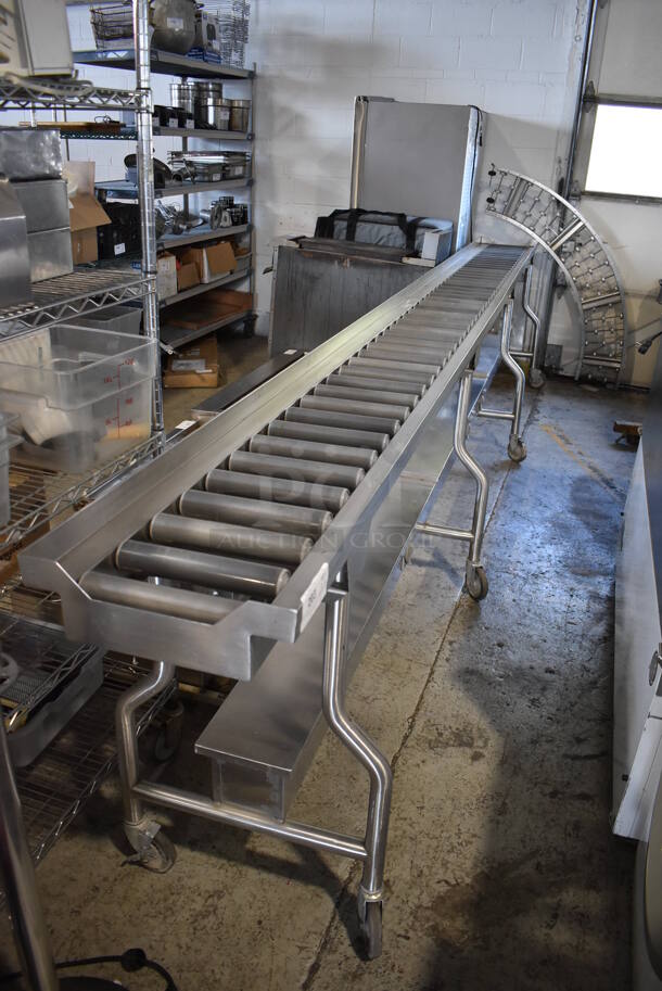 ALL ONE MONEY! Lot of RSR16 16' Food Service Conveyor Belt w/ Electrical Raceway on Commercial Casters and Extra Curve Piece. Goes GREAT w/ Lot #1! 120/208 Volts, 3 Phase. 192x23x38, 12x55x3 - Image 1 of 11