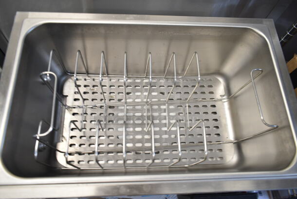 Winco ESVC-28 Spectrum Stainless Steel Commercial Countertop Thermal Circulator. 110-120 Volts, 1 Phase. Tested and Working! - Image 4 of 9
