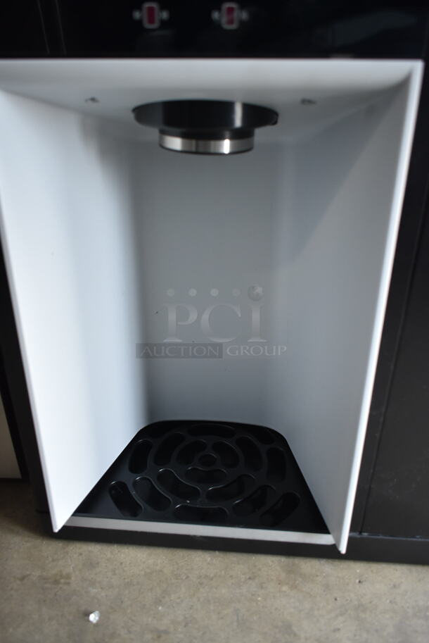 BRAND NEW SCRATCH AND DENT! 2024 Follett 15CI112A-IW-CL-ST-00 Stainless Steel Commercial Countertop Champion Ice Dispenser. 115 Volts, 1 Phase.  - Image 3 of 7