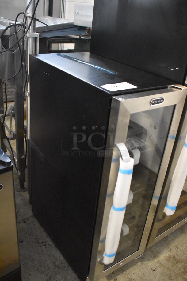 BRAND NEW SCRATCH AND DENT! Whynter BBR-638SB Stainless Steel Mini Cooler Merchandiser. 115 Volts, 1 Phase. Tested and Working! - Image 2 of 8