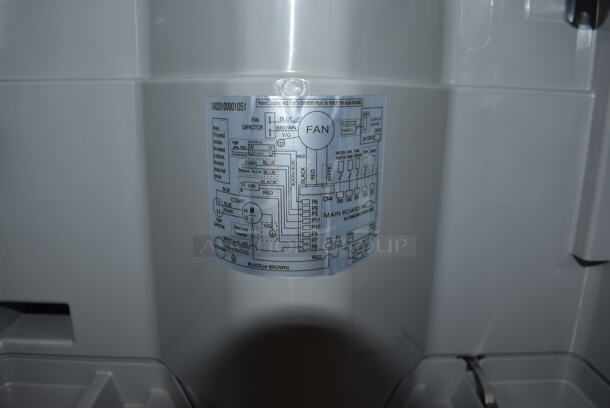 BRAND NEW SCRATCH AND DENT! Whynter RPD-711DWP Electric Portable White Dehumidifier. 115V, 1 Phase. Tested And Working!  - Image 6 of 10