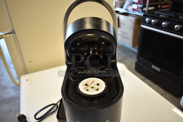 Keurig K910 Metal Countertop Single Cup Coffee Machine. 120 Volts, 1 Phase. - Image 8 of 9
