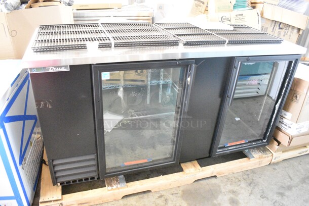BRAND NEW SCRATCH AND DENT! 2024 True TBB-30-HC-LD Metal Commercial 2 Door Back Bar Cooler Merchandiser. See Pictures for Pane of Broken Glass. 115 Volts, 1 Phase. Tested and Working! - Image 2 of 11