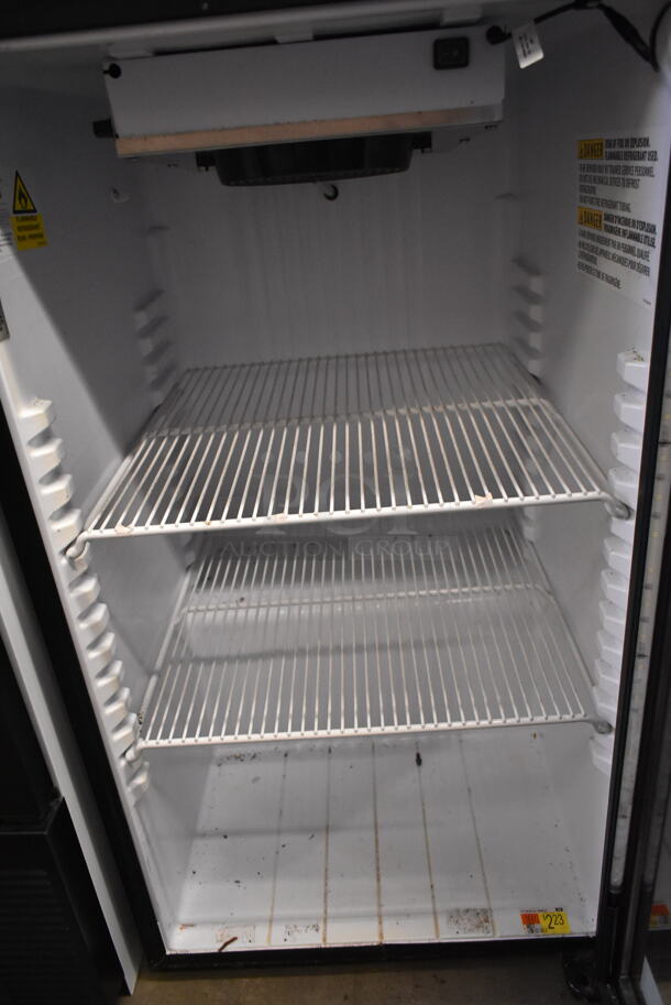 QBD DC7-HC Metal Commercial Mini Cooler Merchandiser. 115 Volts, 1 Phase. Tested and Working! - Image 2 of 5