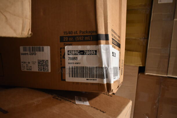 PALLET LOT OF 11 BRAND NEW Boxes Including 500LSTRWL Choice 9, 12, 16, 20, and 24 oz. Clear Strawless / Sip Lid - 1000/Case, 245CB10 Choice 10" x 10" x 2" White Corrugated Plain Bakery Box - 50/Case, 420RC-78693, 500PJDW04W 4 oz. White Plastic Double Wall Customizable Jar - 198/Case, 2 Box 2488700 Chicopee 8700 Veraclean 12" x 13" Blue Medium-Weight Smooth Wiper - 400/Case, 2 Box Solo Bare Hot Drink Cups, Cake Take Out Containers. 11 Times Your Bid! - Image 4 of 9