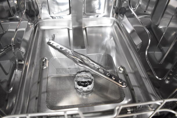 BRAND NEW SCRATCH AND DENT! Honeywell HDS18SS Stainless Steel Undercounter Dishwasher. 120 Volts, 1 Phase. - Image 4 of 12