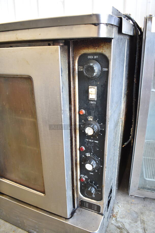 Blodgett Stainless Steel Commercial Natural Gas Powered Full Size Convection Oven w/ View Through Doors, Metal Oven Racks and Thermostatic Controls.  - Image 2 of 4