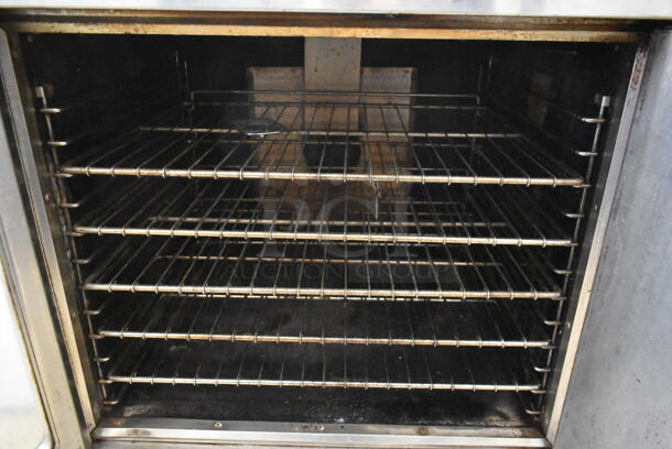 Imperial Stainless Steel Commercial Natural Gas Powered Full Size Convection Oven w/ View Through Door, Solid Door, Metal Oven Racks and Thermostatic Controls. - Image 4 of 5