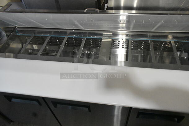 BRAND NEW SCRATCH AND DENT! 2024 Avantco 178APT71HC Stainless Steel Commercial Sandwich Salad Prep Table Bain Marie Mega Top on Commercial Casters. 115 Volts, 1 Phase. Tested and Working! - Image 4 of 11