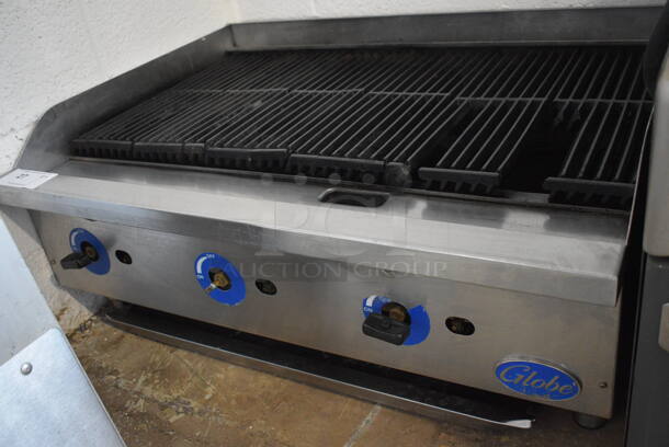 Globe Stainless Steel Commercial Countertop Gas Powered Charbroiler Grill. 36x27x15.5 - Image 2 of 4